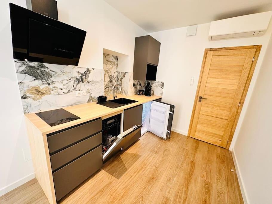 Les Appartements De Nana 4 - Studio Hypercentre, Rue Meynadier, Palais & Plage, Clim, Wifi Кан Екстериор снимка